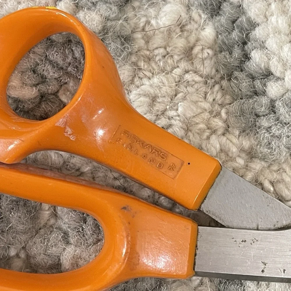 Vintage FISKARS 77 Stainless Steel Scissor Sewing Craft USA 8.5 in Orange Handle